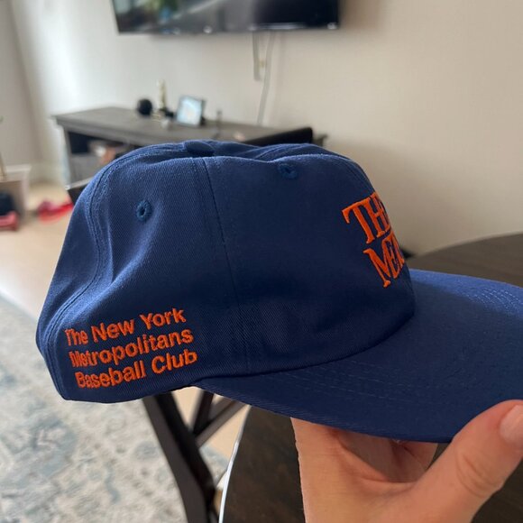 The Met Mets Hat - Picture 2 of 2